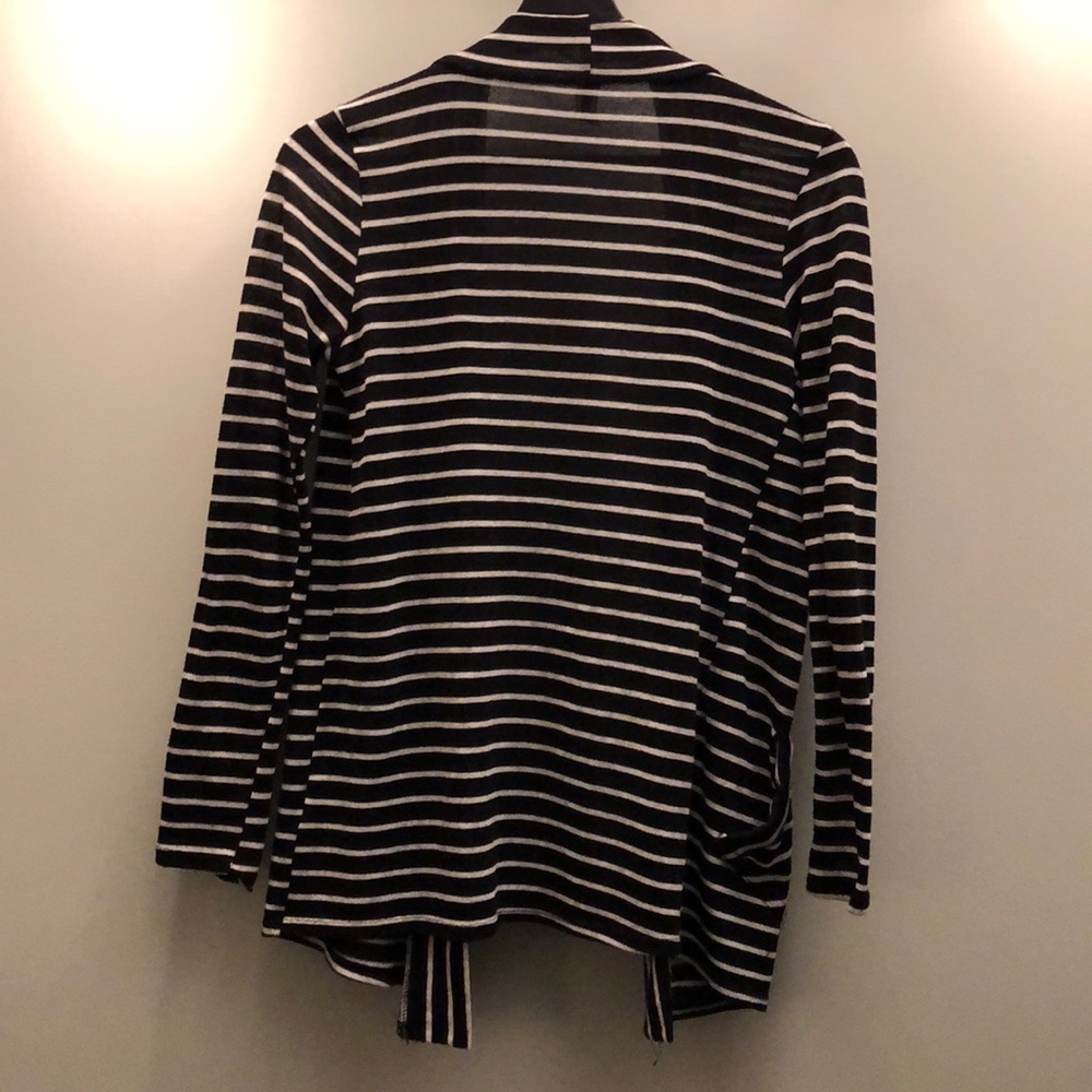 Cardigan - Picture 2 of 4